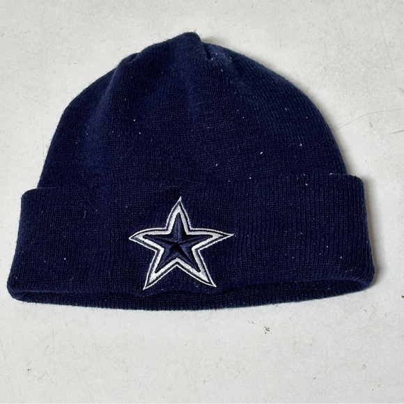 Reebok NFL Vintage Dallas Cowboy’s Navy Blue Beanie with Star Logo - Picture 1 of 5